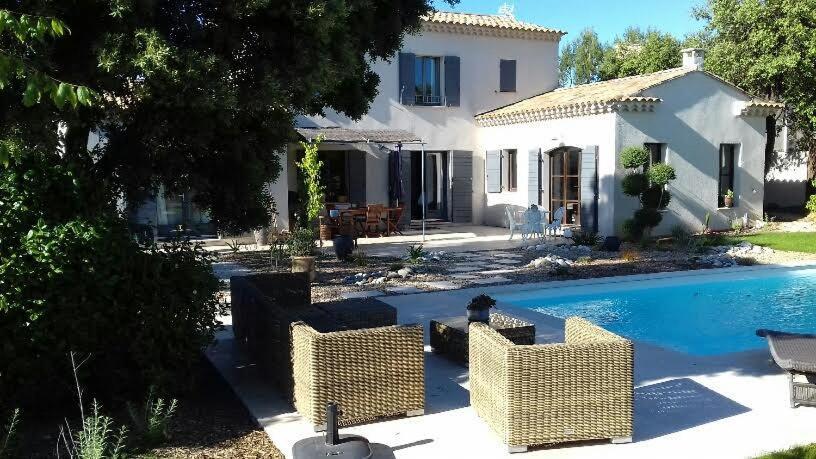 La Mathilde Bed & Breakfast Villeneuve-les-Avignon Exterior photo