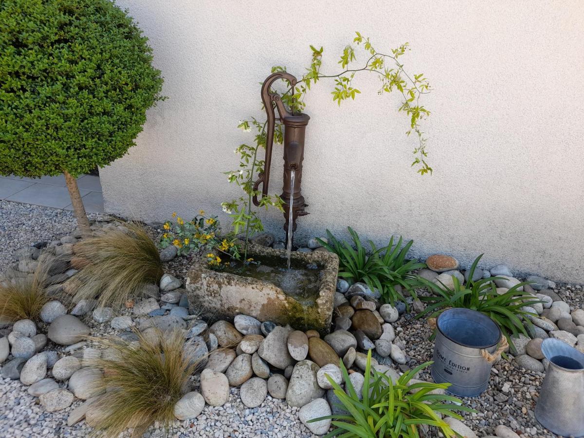La Mathilde Bed & Breakfast Villeneuve-les-Avignon Exterior photo