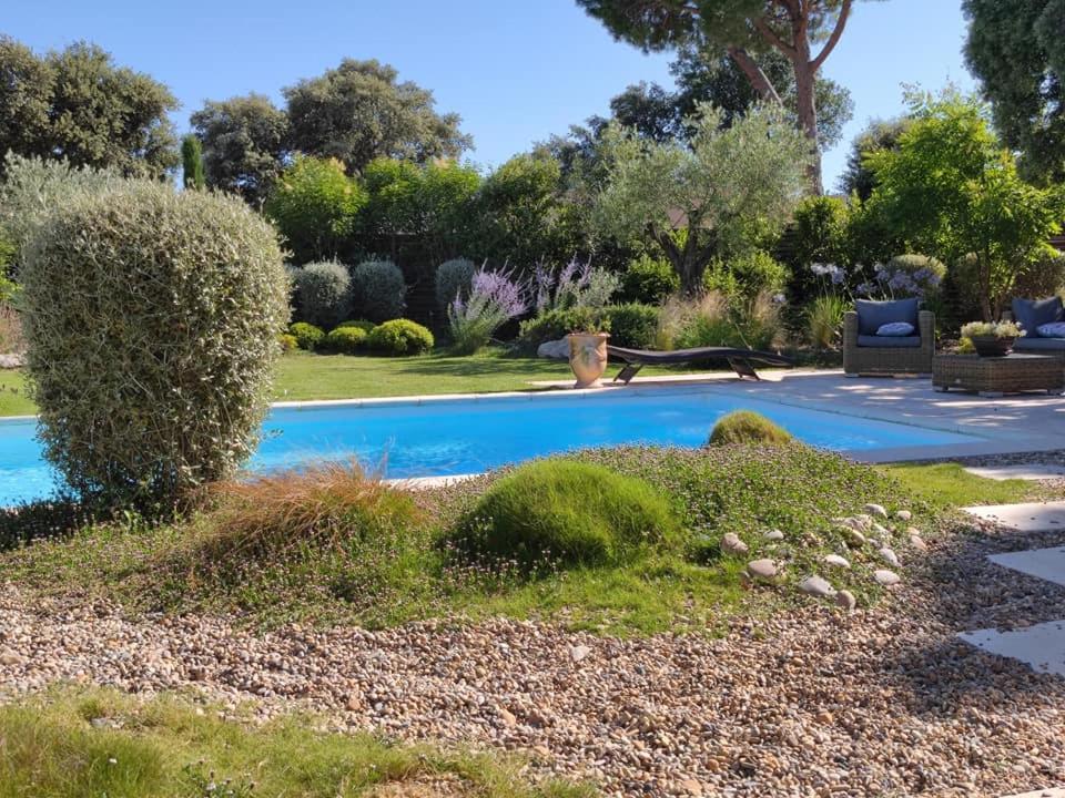 La Mathilde Bed & Breakfast Villeneuve-les-Avignon Exterior photo